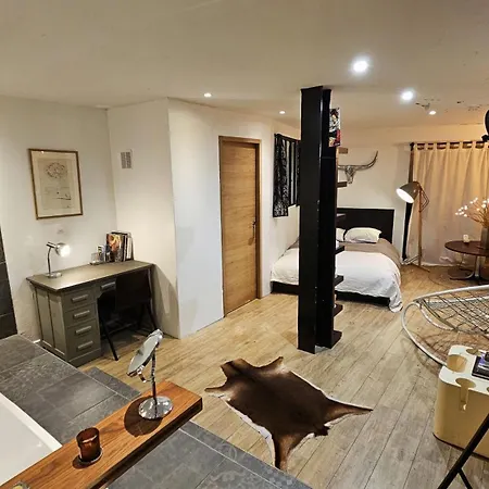 Chez Delphine Et Fred Habitación en casa particular *