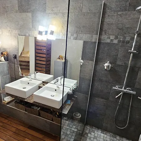 Chez Delphine Et Fred París