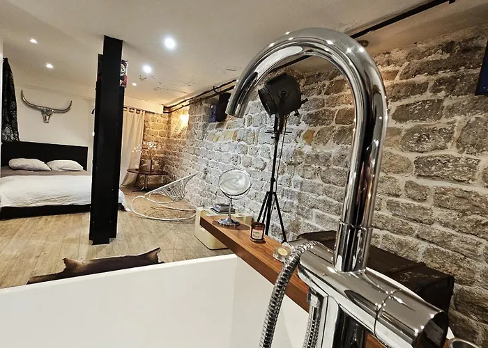 Проживание в семье Chez Delphine Et Fred Париж